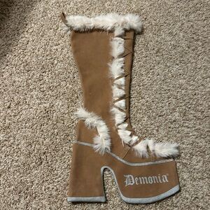 Demonia CAMEL STOCKING Tan